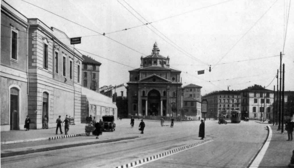 la stazione ferroviaria di Porta Nuova Milano in una foto del 1931 bianconero
